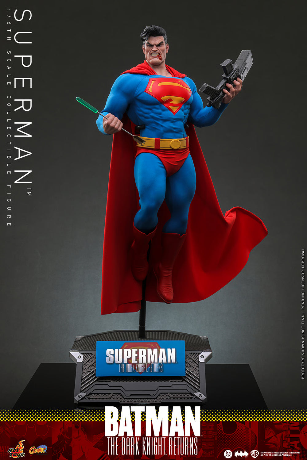 PRE-ORDER Hot Toys Batman: The Dark Knight Returns Superman Sixth Scale Figure