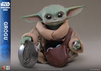 PRE-ORDER Grogu Life Size Figure Hot Toys