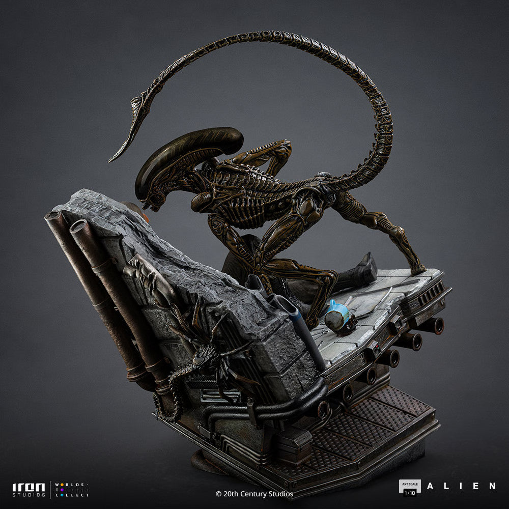 PRE-ORDER Iron Studios Alien 3 Ellen Ripley and Dog Alien Art Scale 1:10 Statue