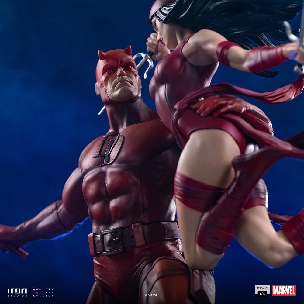 PRE-ORDER Iron Studios Marvel Comic Daredevil & Elektra 1/6th Scale Statue