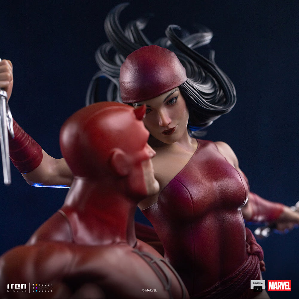 PRE-ORDER Iron Studios Marvel Comic Daredevil & Elektra 1/6th Scale Statue