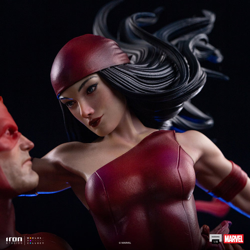 PRE-ORDER Iron Studios Marvel Comic Daredevil & Elektra 1/6th Scale Statue