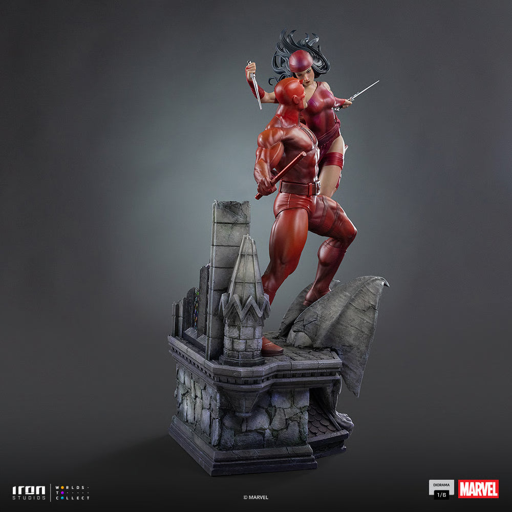 PRE-ORDER Iron Studios Marvel Comic Daredevil & Elektra 1/6th Scale Statue