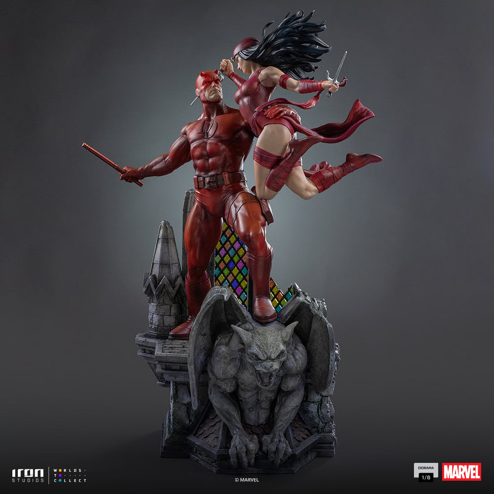 PRE-ORDER Iron Studios Marvel Comic Daredevil & Elektra 1/6th Scale Statue