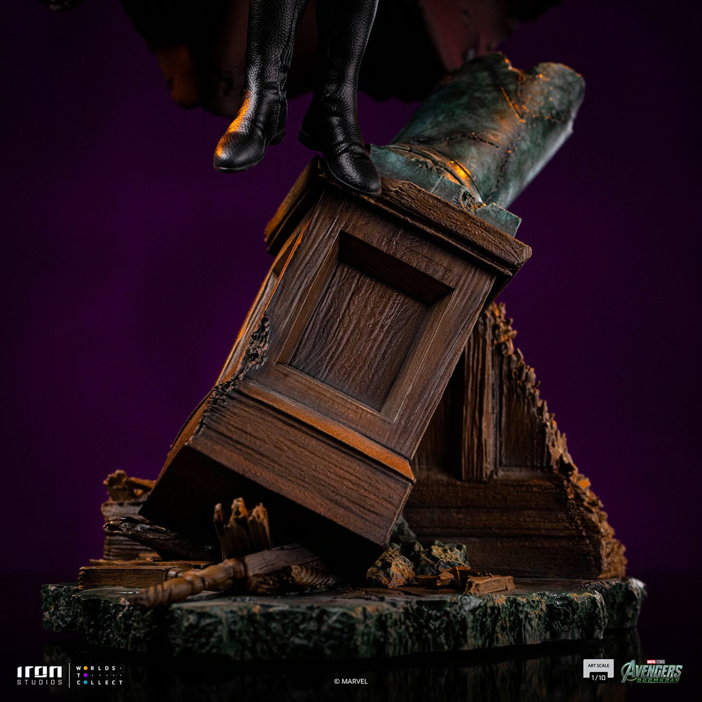 PRE-ORDER Iron Studios Avengers Doomsday Magneto 1/10th Scale Statue