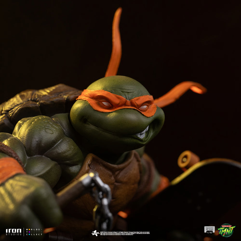 PRE-ORDER Iron Studios Teenage Mutant Ninja Turtles Michelangelo Unleashed Art Scale 1:10 Statue