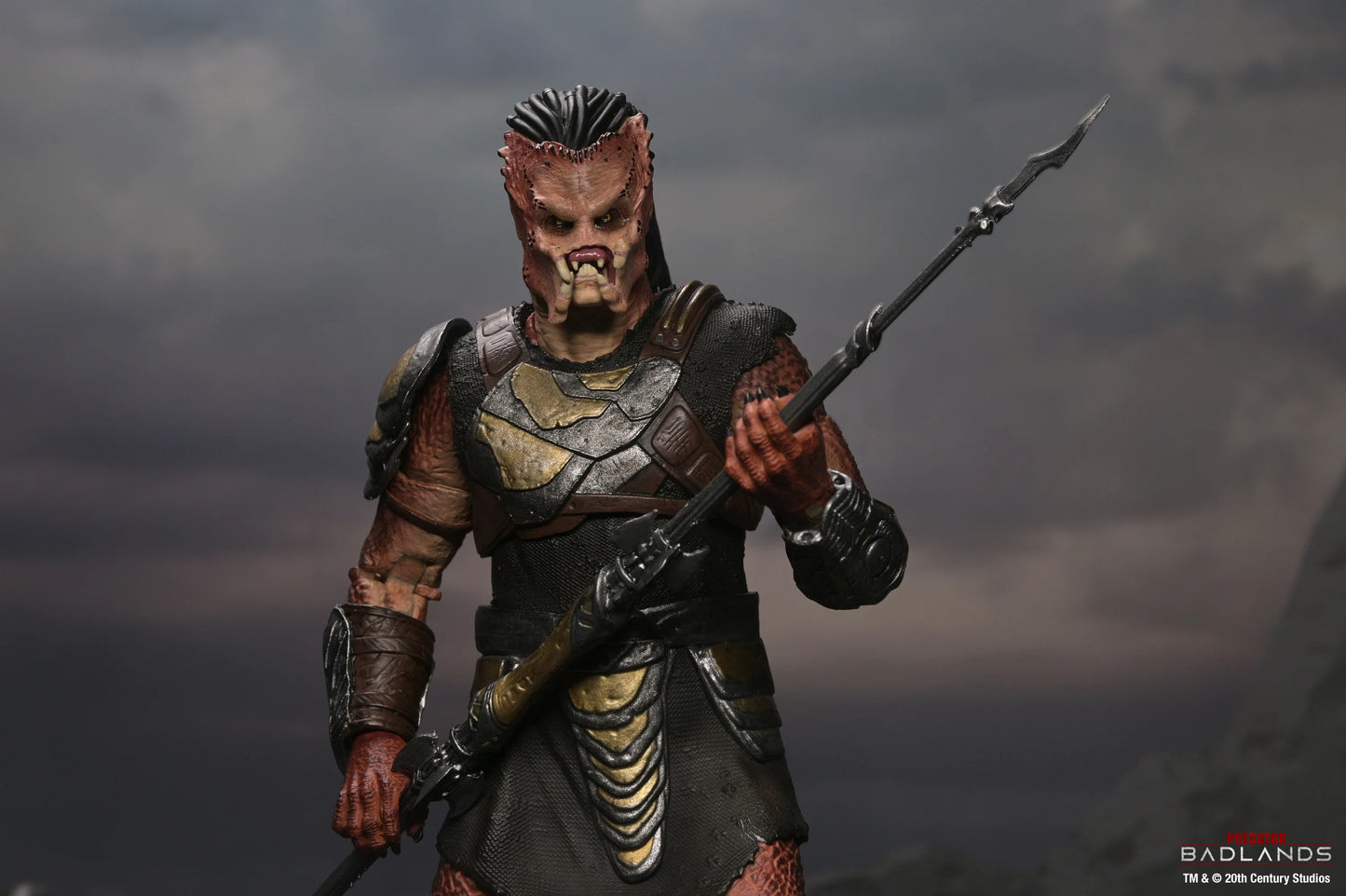 PRE-ORDER NECA Predator Badlands Dek Training Armor Ultimate 7" Action Figure