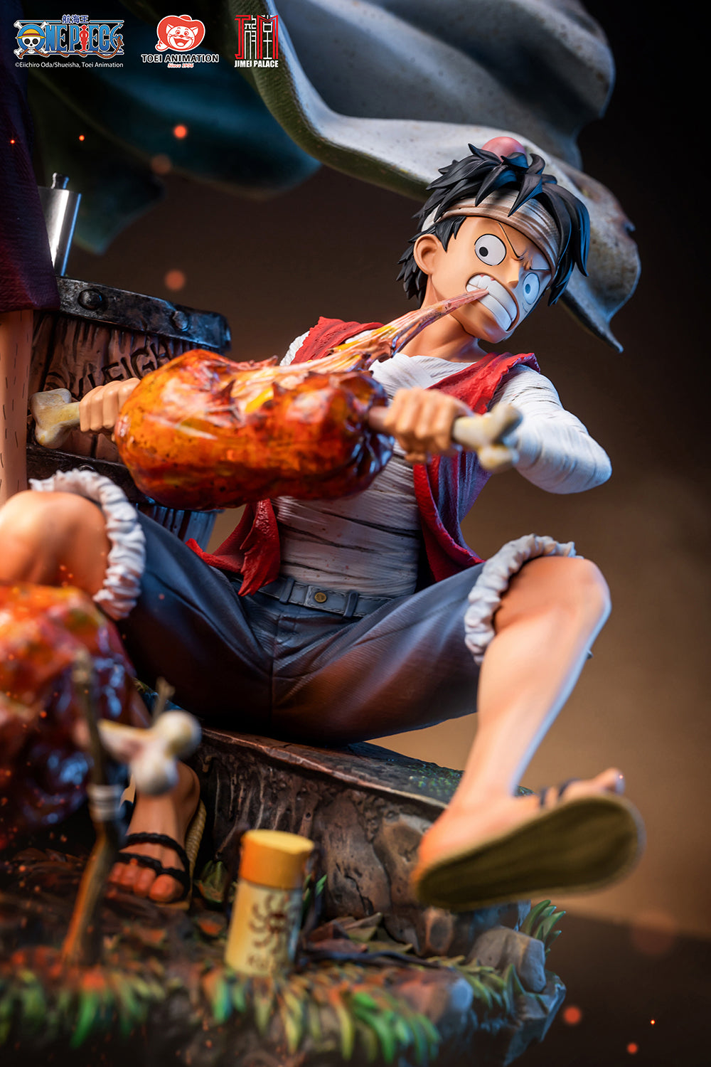 Monkey D. Luffy & Silvers Reyleigh Statue