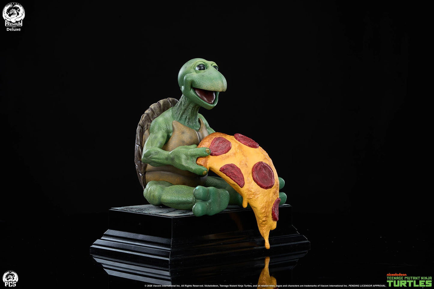 PRE-ORDER Teenage Mutant Ninja Turtles Michelangelo Deluxe Edition 1:2 Scale Statue