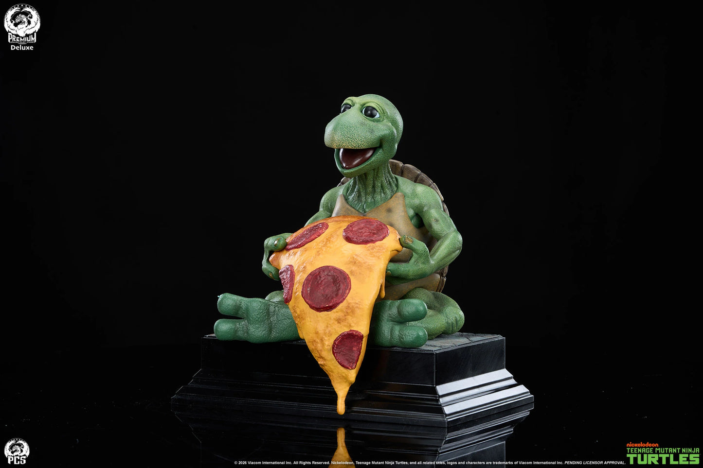 PRE-ORDER Teenage Mutant Ninja Turtles Michelangelo Deluxe Edition 1:2 Scale Statue
