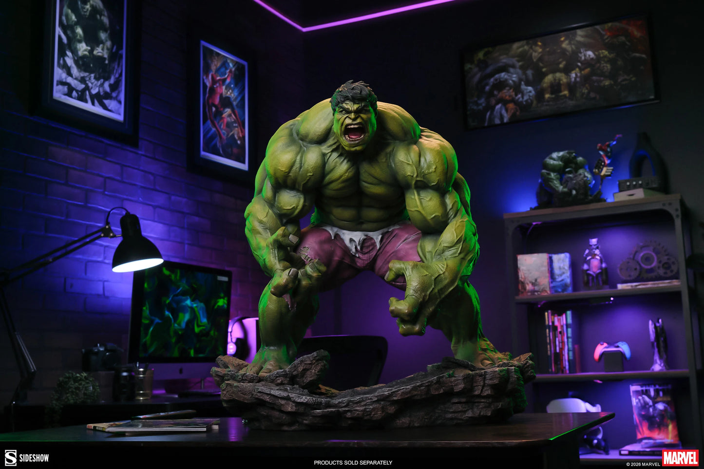 PRE-ORDER Marvel Hulk Premium Format Statue Sideshow Collectibles