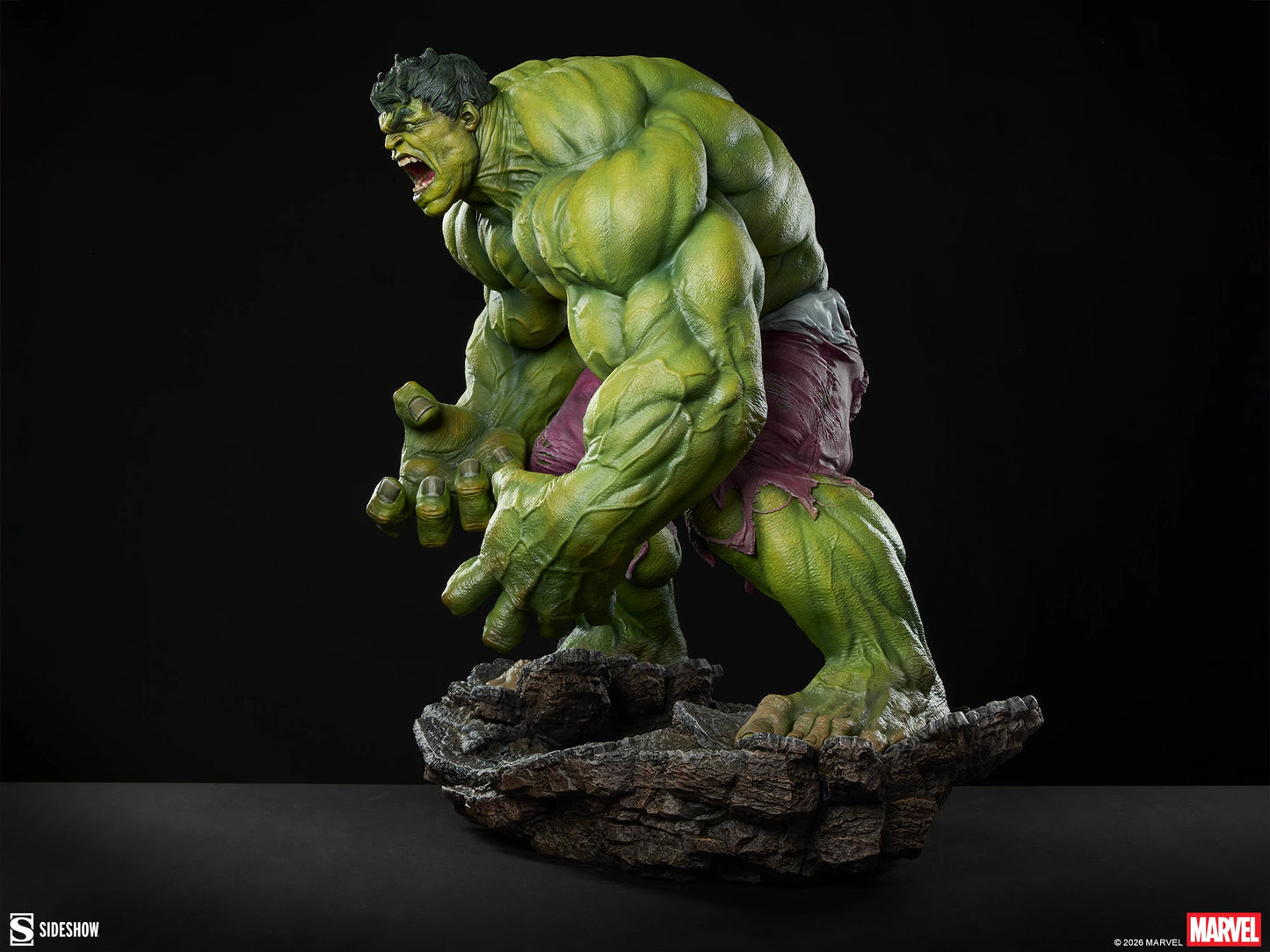 PRE-ORDER Marvel Hulk Premium Format Statue Sideshow Collectibles