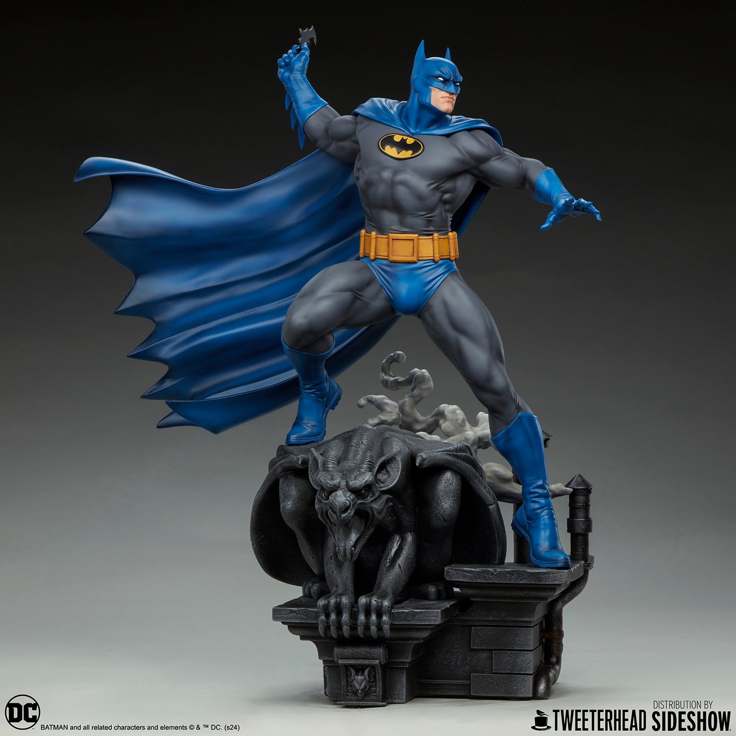 PRE-ORDER Batman™ (Retro Edition) Sixth Scale Maquette