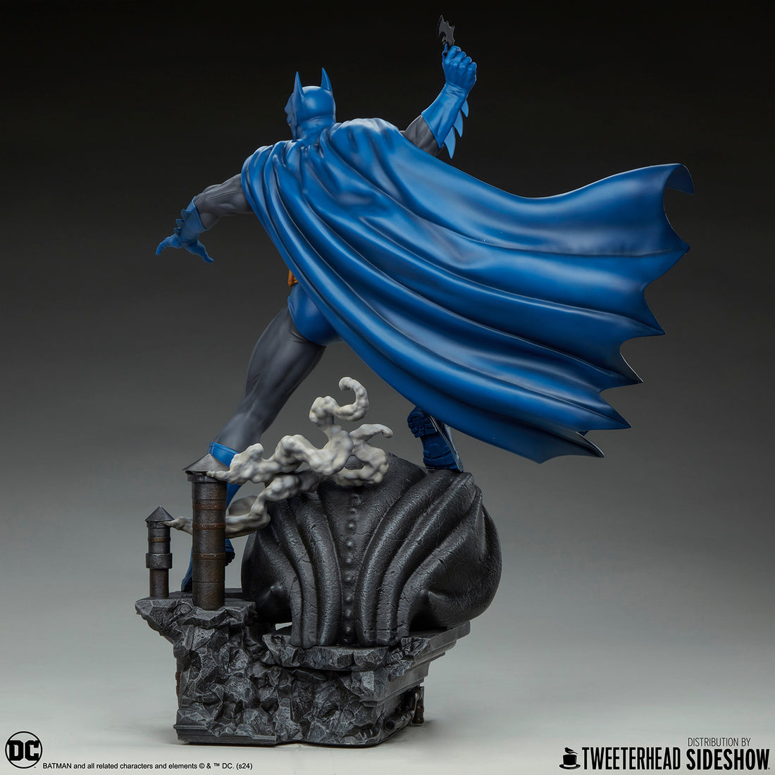 PRE-ORDER Batman™ (Retro Edition) Sixth Scale Maquette – Replay Toys LLC