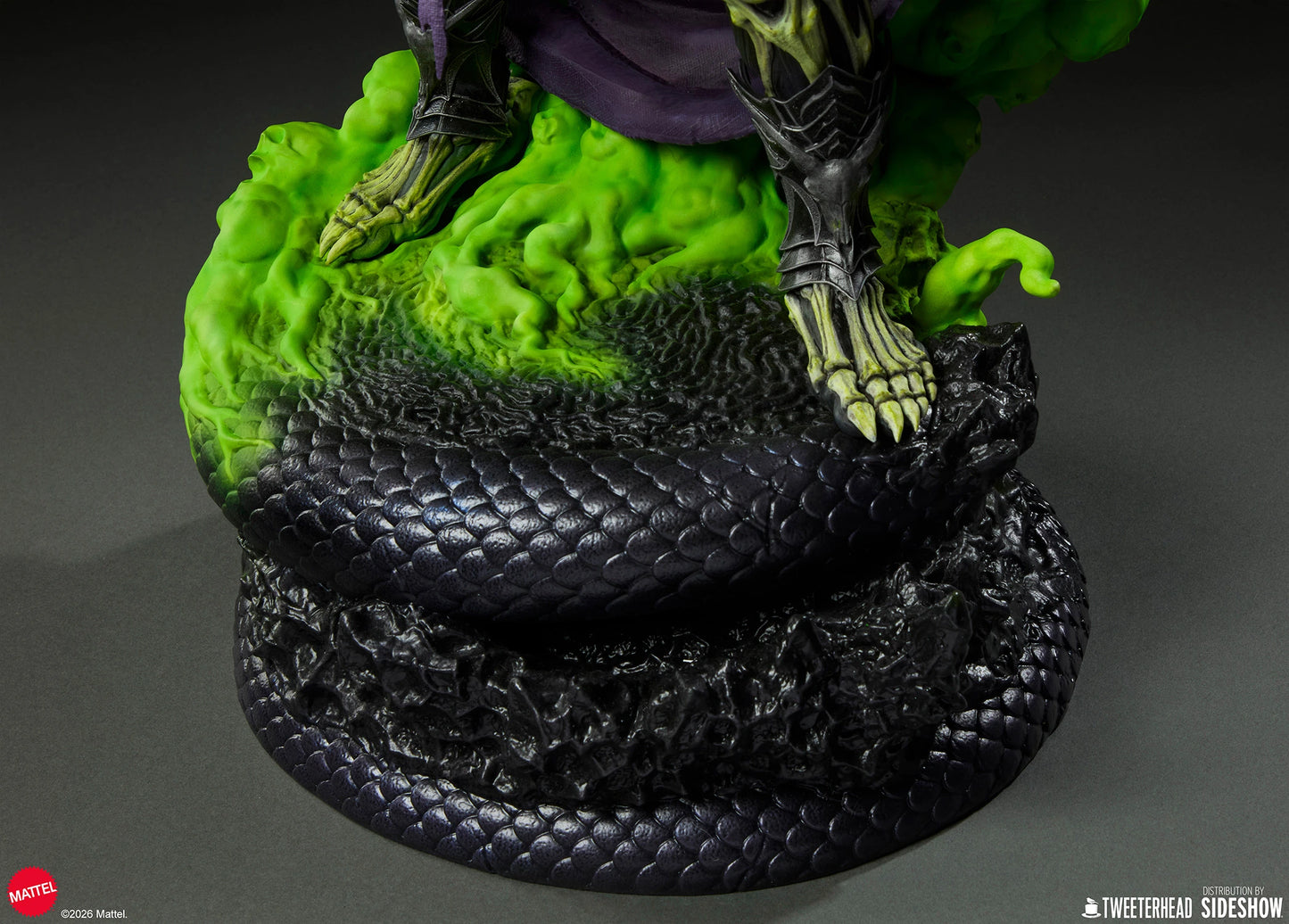 PRE-ORDER Masters of the Universe Scare Glow Legends Statue