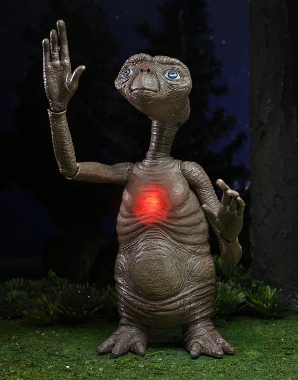 E.T. The Extra-Terrestrial 40th Anniversary Ultimate E.T. Deluxe Set