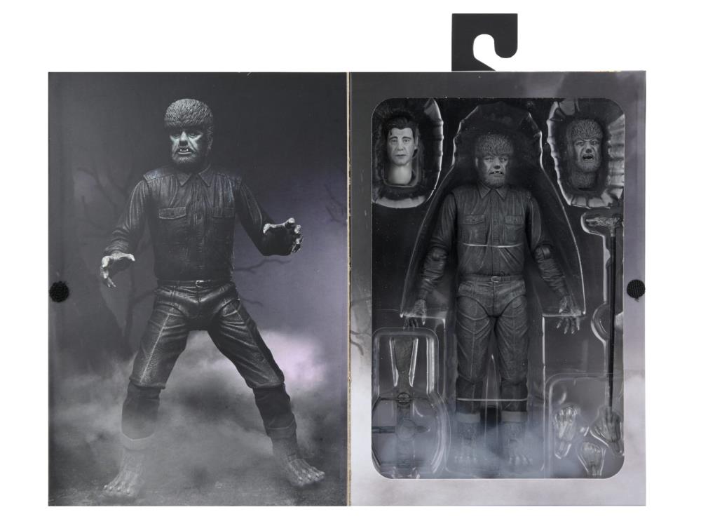 Universal Monsters Ultimate The Wolf Man (Black & White) Figure