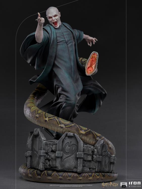 Harry Potter Legacy Replica Voldemort and Nagini 1/4 Scale Limited Edition Statue