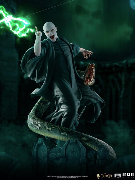 Harry Potter Legacy Replica Voldemort and Nagini 1/4 Scale Limited Edition Statue